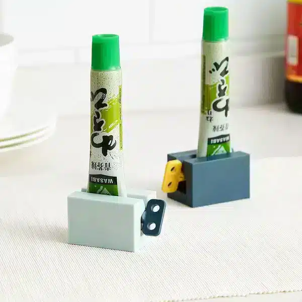 Manual Toothpaste Squee...